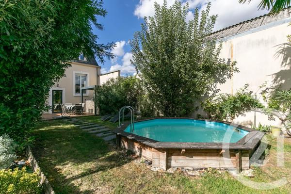 Maison à vendre  5 pièces - 109,21 m 2   ST MAUR DES FOSSES  - 94