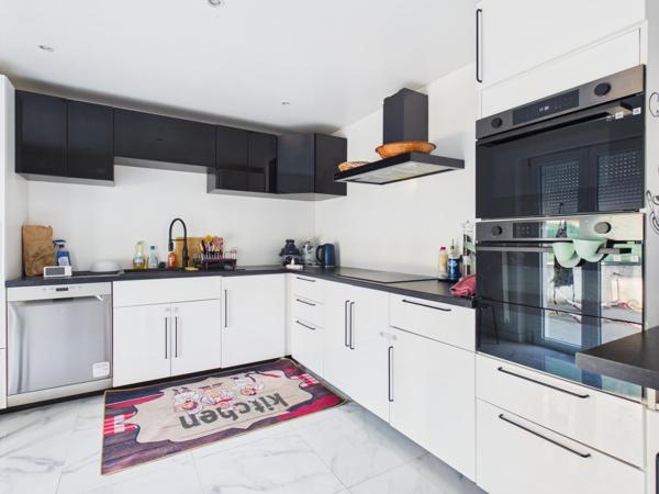 Proche centre de Villefranche sur Saône