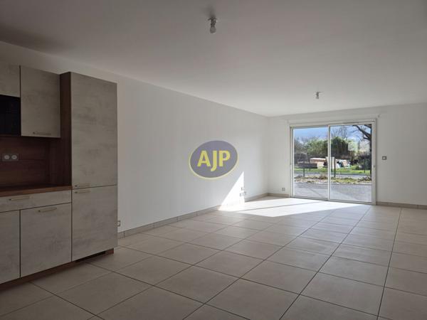 Location maison Hourtin : 915 € - AJP Hourtin Immobilier