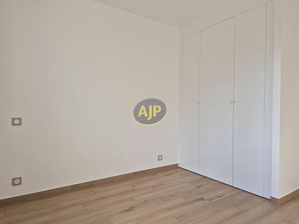 Location maison Hourtin : 915 € - AJP Hourtin Immobilier