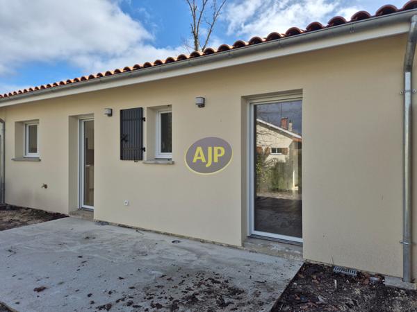 Location maison Hourtin : 915 € - AJP Hourtin Immobilier