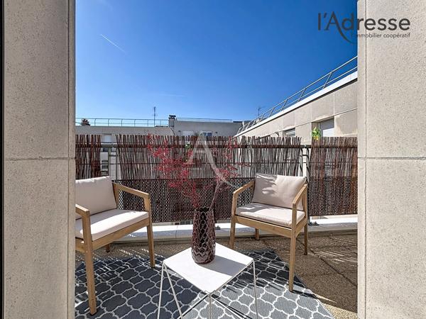 Suresnes Carnot-Gambetta - 3 pièces 64m² avec 2 terrasses - Box en sus
