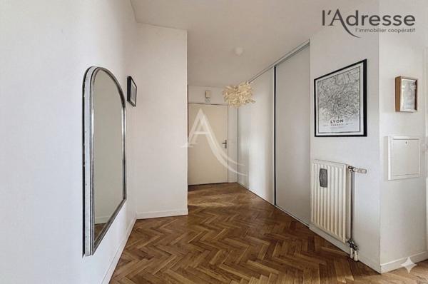 Suresnes Carnot-Gambetta - 3 pièces 64m² avec 2 terrasses - Box en sus