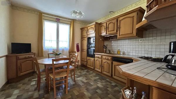 Achat - Maison Château-Gontier-sur-Mayenne 53200 5 pièces 103 m 2 571 m 2