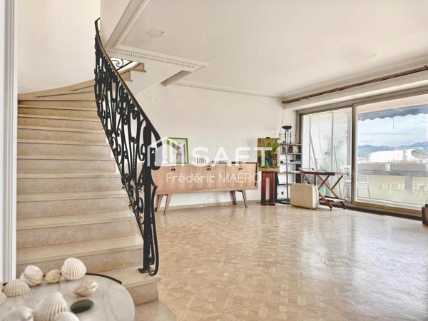 -Superbe Duplex dans le Carré d’Or de Marseillais-