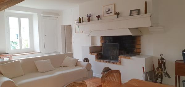 MAISON DE CAMPAGNE AVEC JARDIN