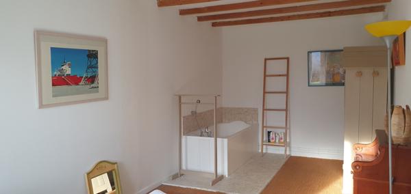 MAISON DE CAMPAGNE AVEC JARDIN