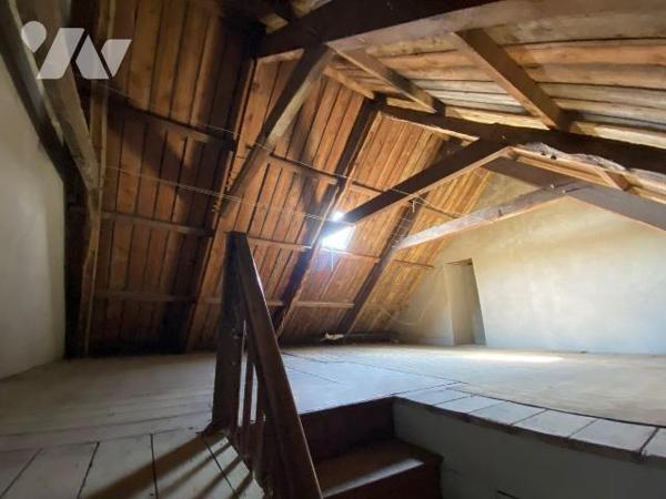 Plouha centre-ville, A la recherche d'un bien locatif, principal ou secondaire, ce bien situé e...