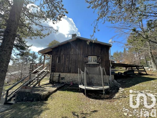 Châlet 4 pièces de 88 m² à Bédoin (84410)