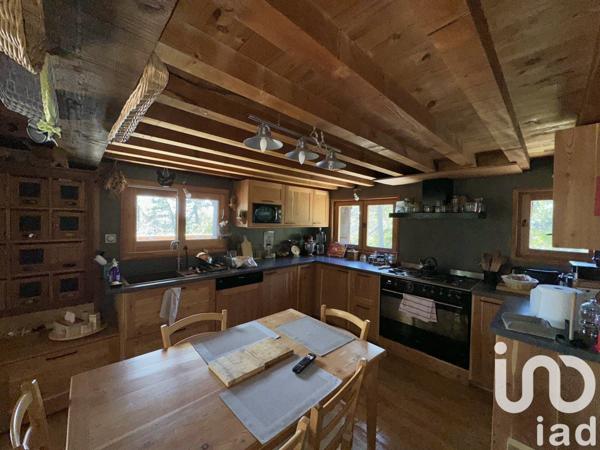 Châlet 4 pièces de 88 m² à Bédoin (84410)