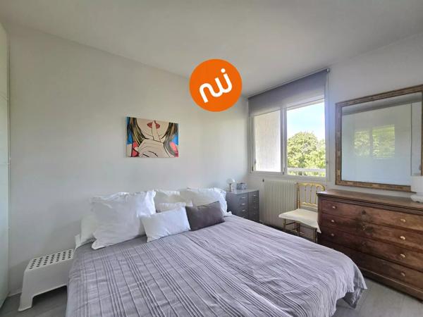 DERNIER ETAGE - Appartement T2 51m² - Parking privée