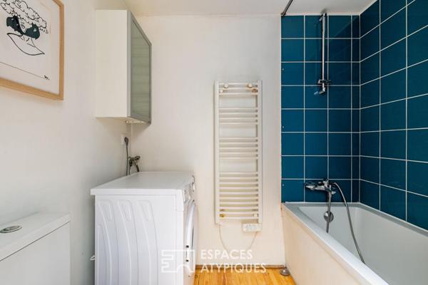 Ancien atelier confidentiel avec son patio au coeur de Belleville