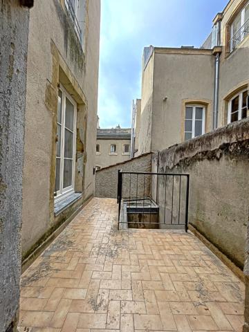 Appartement MEUBLÉ - 1 chambre - terrasse - Metz secteur Fabert