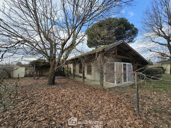 Terrain constructible 863 m² à Le Pian-Médoc 33290
