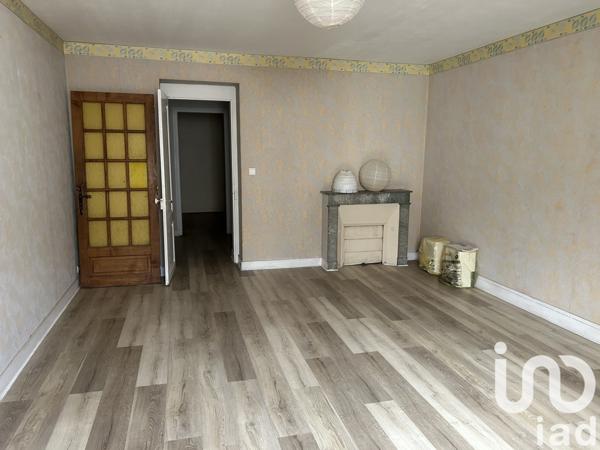 Appartement 5 pièces de 137 m² à Chalais (16210)