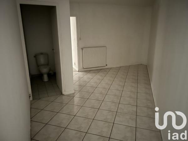 Appartement 5 pièces de 137 m² à Chalais (16210)