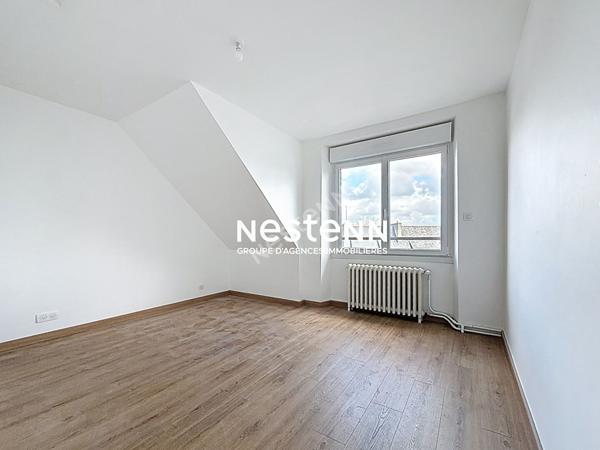 Maison - 6 pièces - 108 m² - Rénovée - KERFEUNTEUN