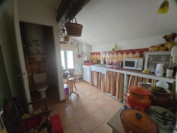 LEZIGNAN , MAISON DE VILLE PLUS 3 LOCAUX LOUES