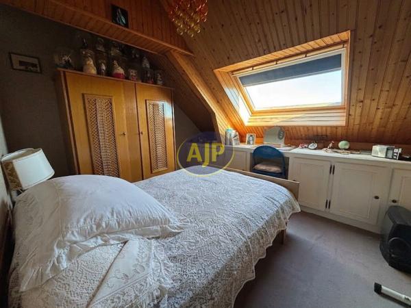 Maison à vendre Pontivy - 6 pièces, 102m² avec 5 chambre(s) à 199 900€ - AJP Immobilier Pontivy