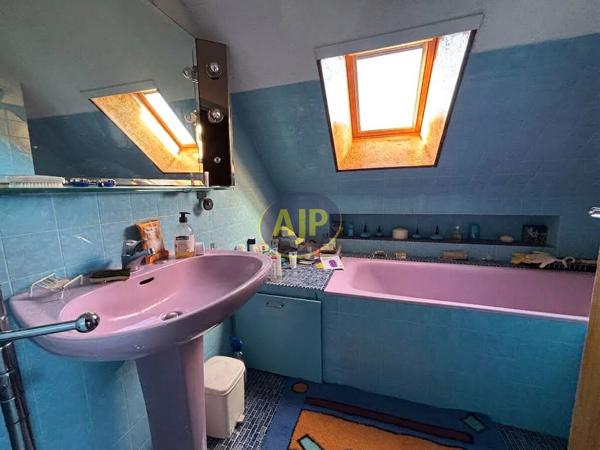Maison à vendre Pontivy - 6 pièces, 102m² avec 5 chambre(s) à 199 900€ - AJP Immobilier Pontivy