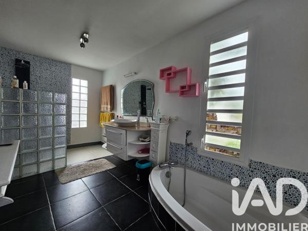 Maison à vendre 6 pièces 184 m² Saint-François