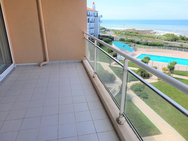 APPARTEMENT DUPLEX VUE MER LA CHAUME 4 pièce(s)