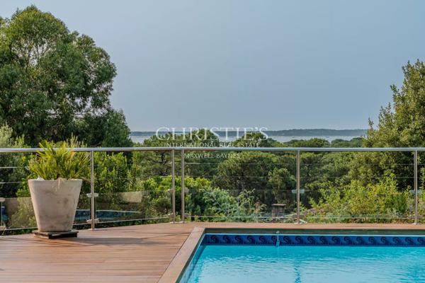 Pyla – Villa avec vue bassin –