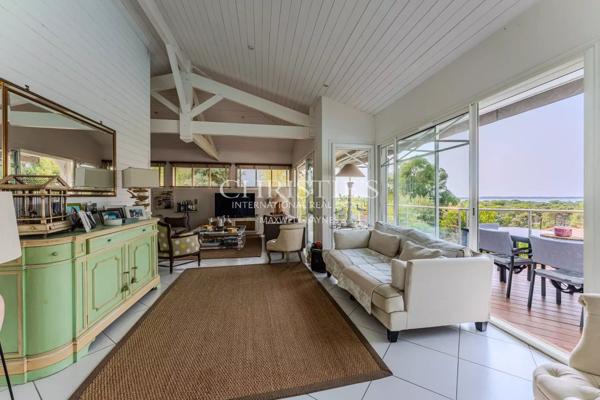 Pyla – Villa avec vue bassin –