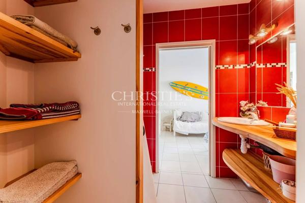 Pyla – Villa avec vue bassin –