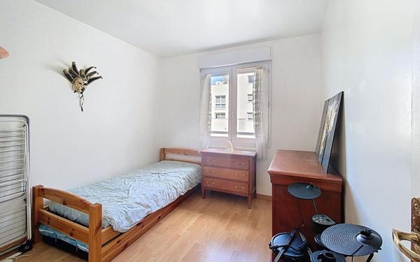 Appartement à vendre    3 pièces • 62,61 m2 Montigny-le-Bretonneux