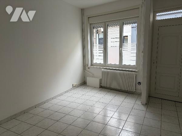 MAISON DE VILLE SAINT AMAND LES EAUX OPPORTUNITE A SAISIR