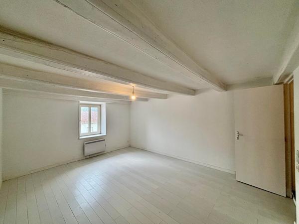 Maison avec extérieur - BUDING