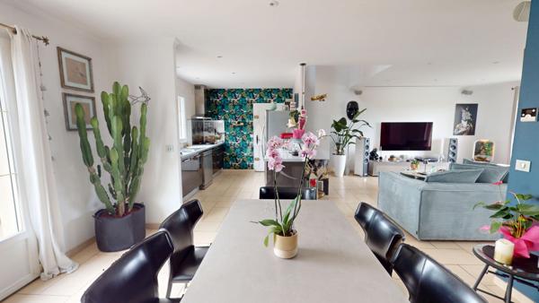 Maison d'architecte familiale avec piscine - DPE B