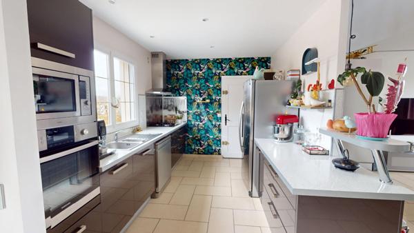 Maison d'architecte familiale avec piscine - DPE B