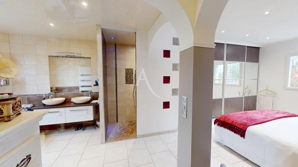 Maison d'architecte familiale avec piscine - DPE B