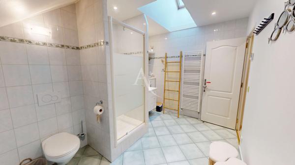 Maison d'architecte familiale avec piscine - DPE B