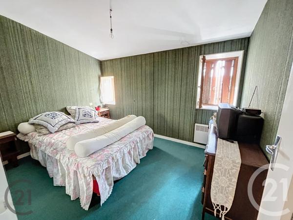 Immeuble à vendre  118,30 m2 RIOM - 63