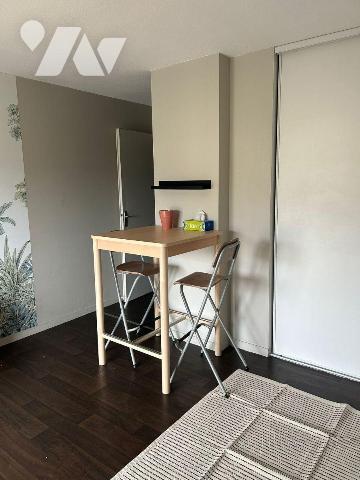 IDEAL INVESTISSEUR MERIGNAC RESIDENCE LES CONVIVIALES Prox Pellegrin / Tram et gare
Superbe T1...