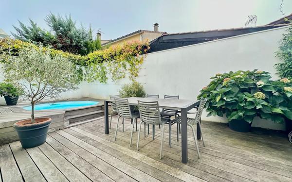 Maison à vendre    5 pièces • 135 m2 Le Bouscat