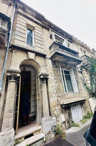 Maison en pierre face au Parc Bordelais de 150 m2 avec jardin