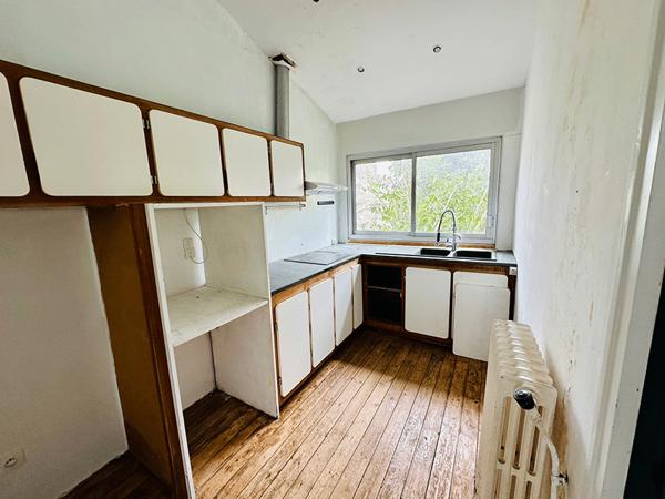 Maison en pierre face au Parc Bordelais de 150 m2 avec jardin