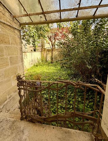 Maison en pierre face au Parc Bordelais de 150 m2 avec jardin