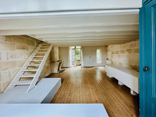 Maison en pierre face au Parc Bordelais de 150 m2 avec jardin