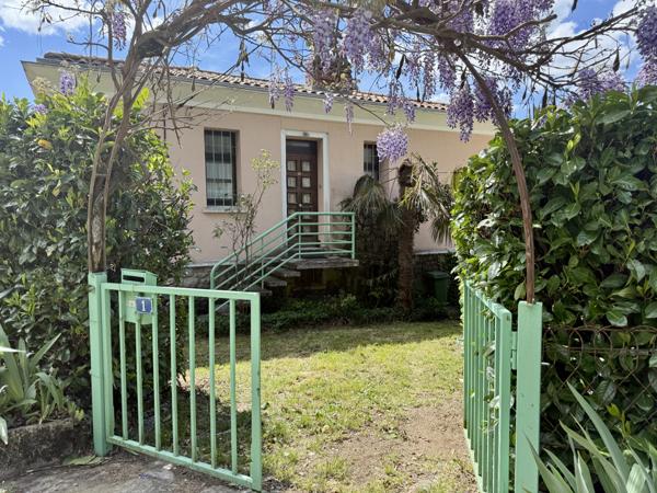 Vals-les-Bains (07600) Charmante Petite Maison « Rose » des années 50 - Jardin arboré – Tout à pied