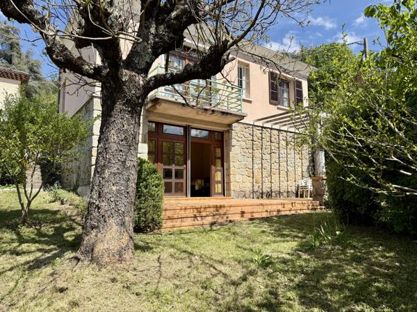 Vals-les-Bains (07600) Charmante Petite Maison « Rose » des années 50 - Jardin arboré – Tout à pied