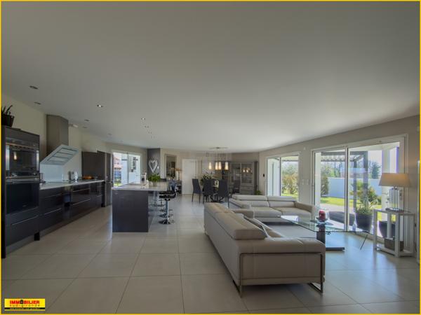 Maison 7 pièce(s) 4 chambre(s) 154 m²