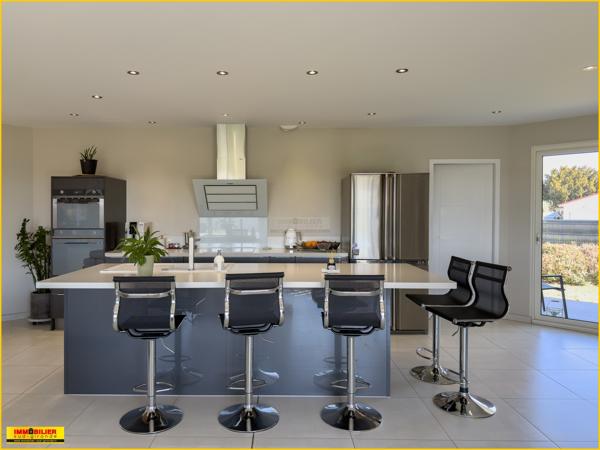Maison 7 pièce(s) 4 chambre(s) 154 m²