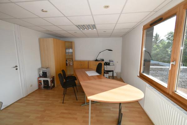 Dpt Bas-Rhin (67), à louer à Marlenheim : Espace Bureaux (187 m2) - Bel emplacement convivial - Parking
