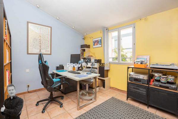 Salon-de-Provence (13300) Maison familiale de 129 m2 - 5 chambres, garage et piscine