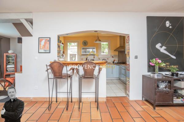 Salon-de-Provence (13300) Maison familiale de 129 m2 - 5 chambres, garage et piscine